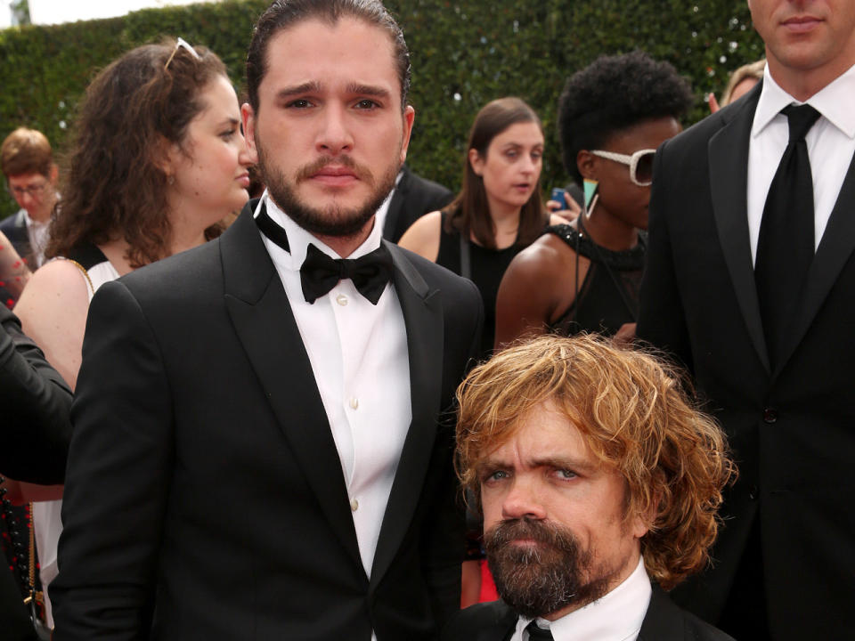 <p>Die “Game of Thrones”-Stars Lena Headey, Kit Harington, Peter Dinklage, Nicolaj Coster-Waldau und Emilia Clarke finden sich ebenfalls in der Liste von “Variety”: mit einem Einkommen von 500.000 US-Dollar. (Bild-Copyright: Matt Sayles/Invision for the Television Academy/AP Image) </p>