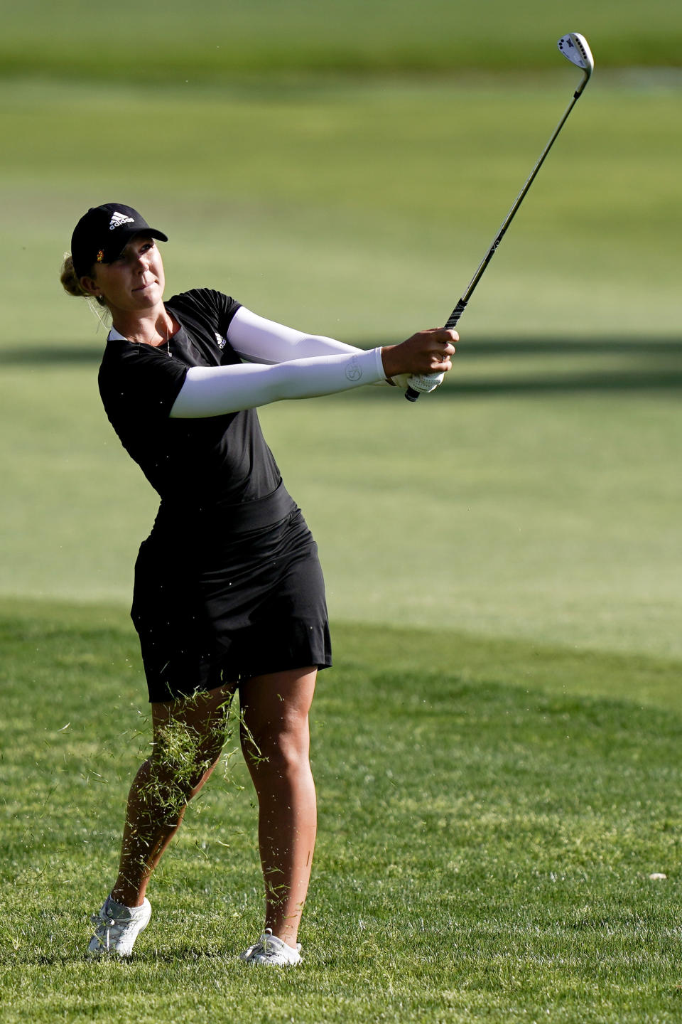 Linnea Strom, of Sweden, hits from the rough on the 18th hole during the first round of the LPGA Tour ANA Inspiration golf tournament at Mission Hills Country Club on Thursday, April 4, 2019, in Rancho Mirage, Calif. (AP Photo/Chris Carlson)
