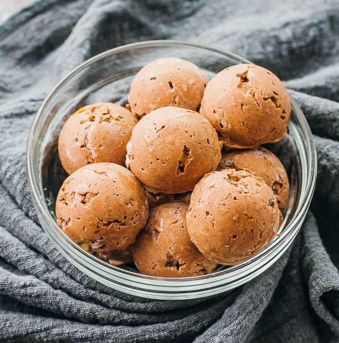 Chocolate Cream Cheese Fat Bombs