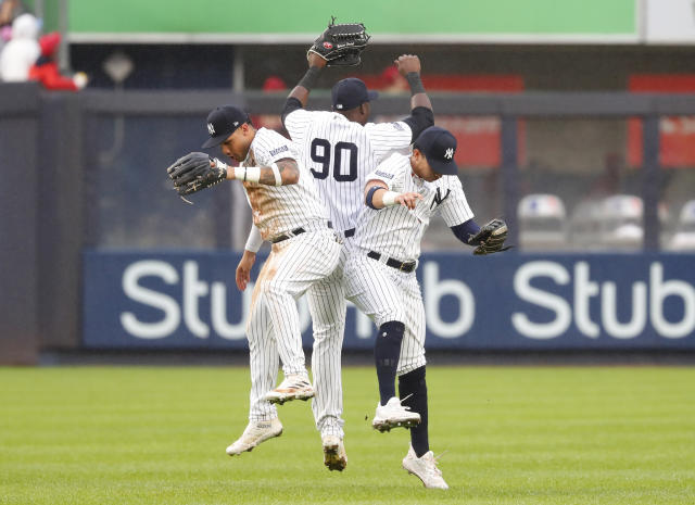 Yankees top Red Sox after controversial 8th inning, take over wild-card  lead