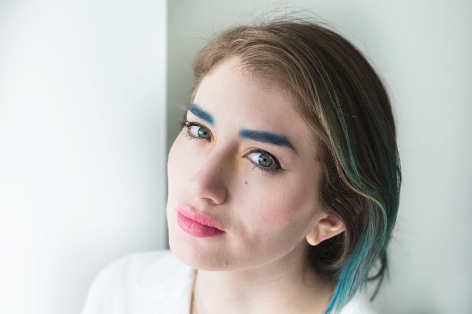 Colorful eyebrows is a beautiful yet tough trend to try. Allow me to walk you through the process of getting bold blue brows like a pro.