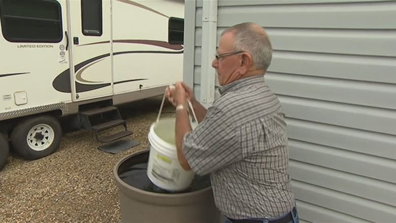 Family reunion goes ahead, despite water woes in Saskatchewan