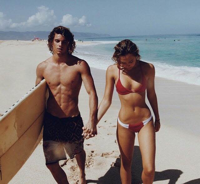 Jay Alvarrez and Alexis Ren back when they were hot and heavy. (Photo: @jayalvarrez/Instagram)