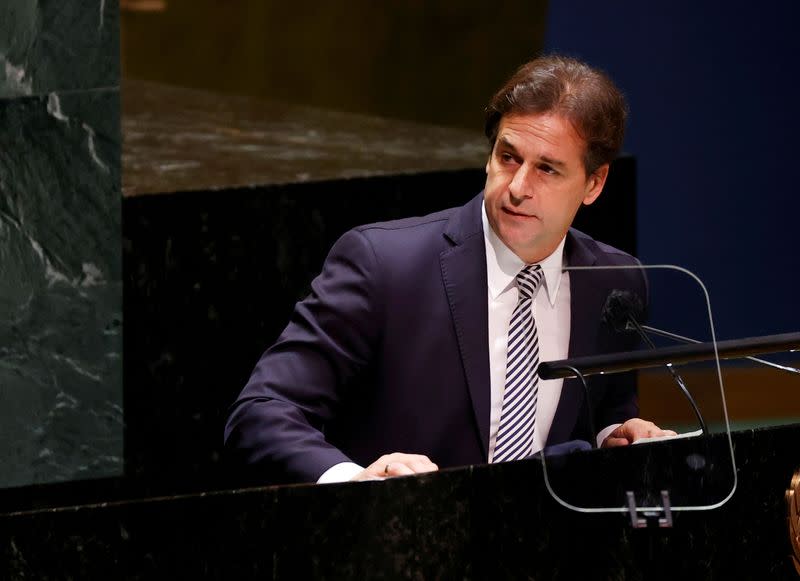 Foto de archivo. El presidente de Uruguay, Luis Lacalle Pou, interviene en la 76 asamblea general de las Naciones Unidas en Nueva York, Estados Unidos