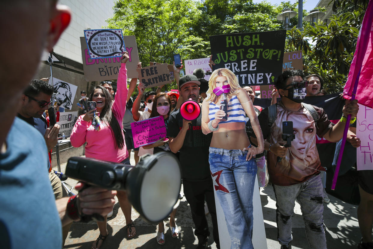 Los Angeles, CA - June 23: Supporters of Britney Spears rally as hearing on the Britney Spears conservatorship case takes place Stanley Mosk Courthouse on Wednesday, June 23, 2021 in Los Angeles, CA. (Irfan Khan / Los Angeles Times via Getty Images)