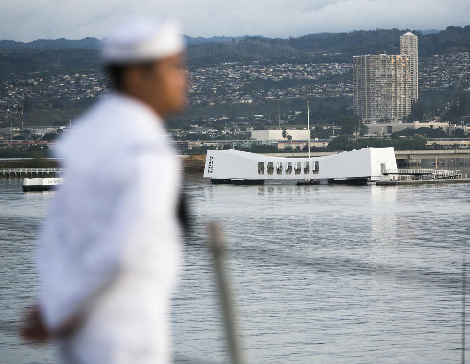 Ceremonies commemorate 75th anniversary of attack on Pearl Harbor