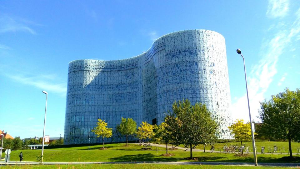 17) Cottbus Technical University Library