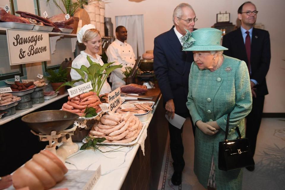 Queen Elizabeth | JEREMY SELWYN/AFP/Getty