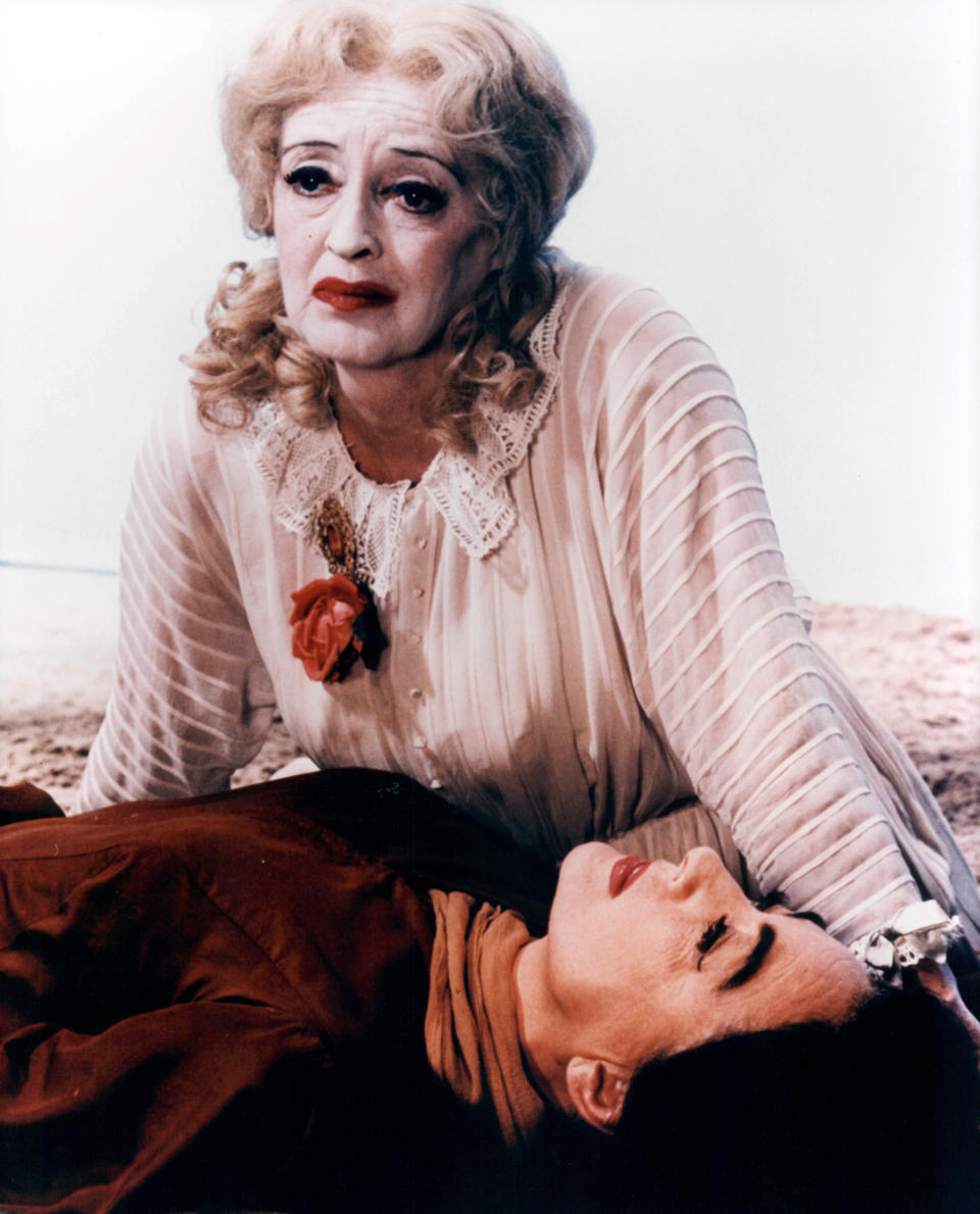 Davis with Joan Crawford in "What Ever Happened to Baby Jane?"