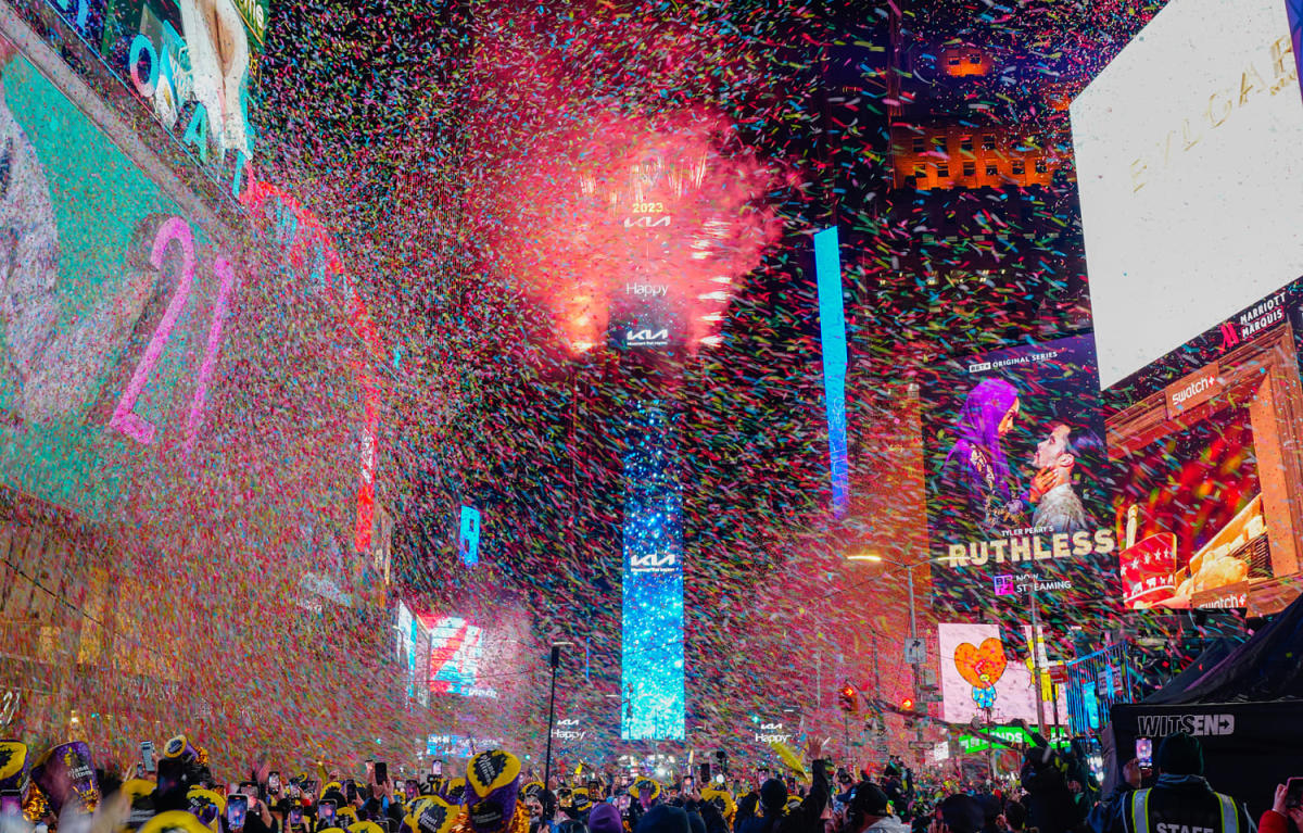 Where To Watch The New Years Eve 2023 Ball Drop And Festive Performances 