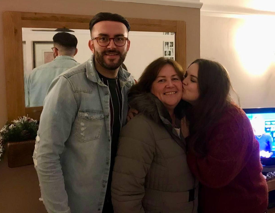 Sarah Tillett with her mum Mary and brother Sean in 2019, a year after her diagnosis. (Supplied)