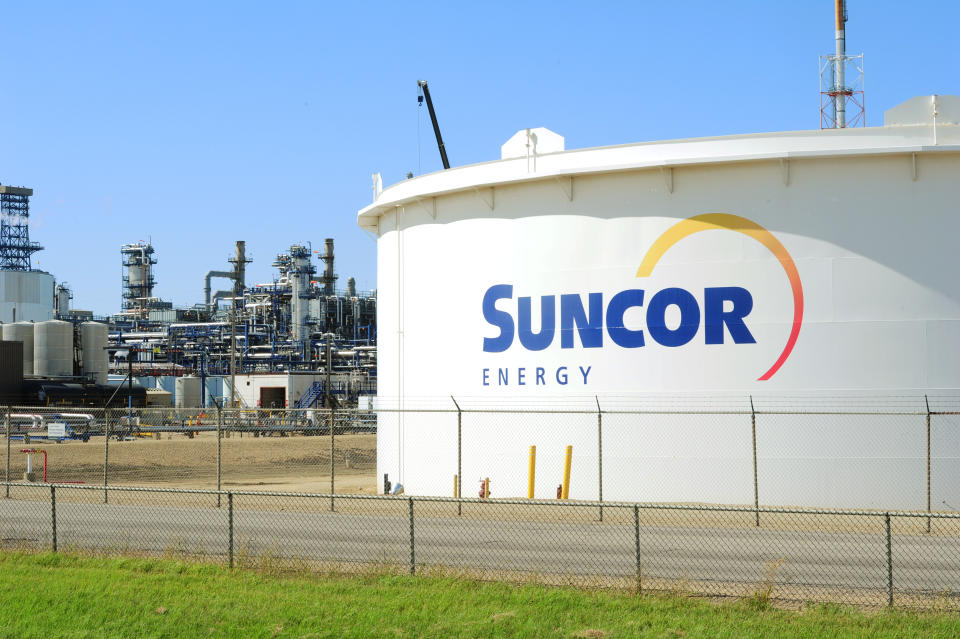 Speculation about Suncor’s efforts to acquire new bitumen supply comes as the company faces regulatory obstacles to its plan to extend the life of its biggest mine. (REUTERS/Candace Elliott)