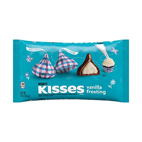 HERSHEY'S KISSES Milk Chocolate and Vanilla Frosting Flavored Creme Treats, Easter Candy, 9 oz Bag