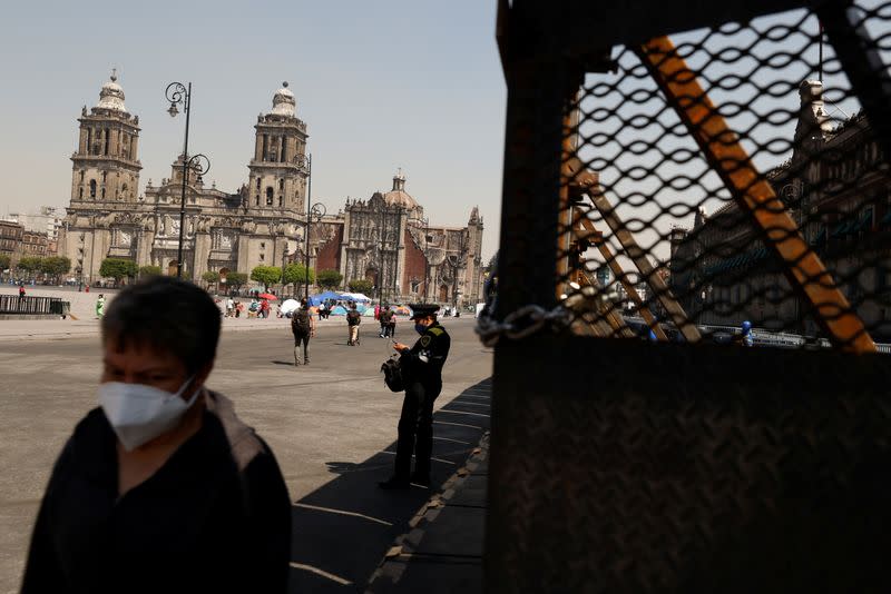 Mexico City erects barricades ahead of expected violence in Women's Day march