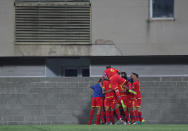 <p>Ein etwas ungewöhnliches Flair bot das Spiel Andorra gegen Kasachstan im Rahmen der neuen UEFA Nations League. Im Nationalstadion von Andorra musste die heimische Mannschaft den Ausgleichstreffer zum finalen 1:1 vor einer Betonkulisse feiern. (Bild: Reuters/Albert Gea) </p>