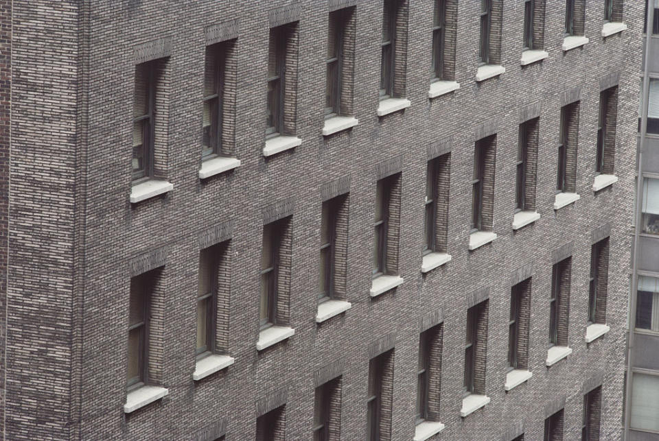 This brick wall optical illusion is driving us totally insane today