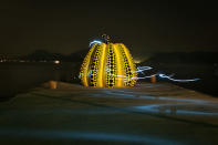 Instalación de Yayoi Kusama, en Naoshima, Japón.