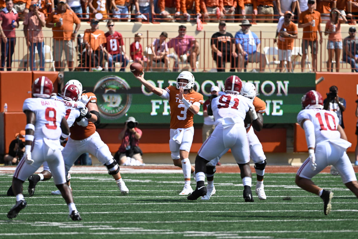 College Football Scores: Texas Rallies to Shock No. 7 Oklahoma - The New  York Times