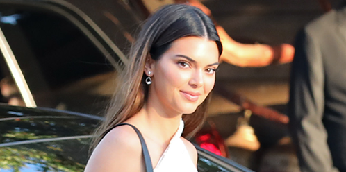 Kendall Jenner Ditches Her Shoulder Bag for Something New