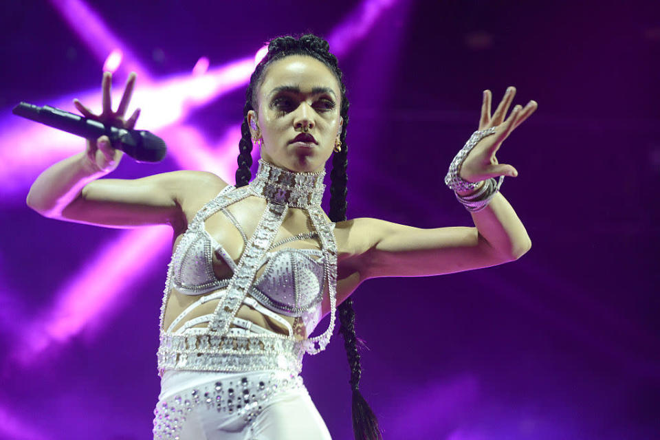 2015 — FKA Twigs