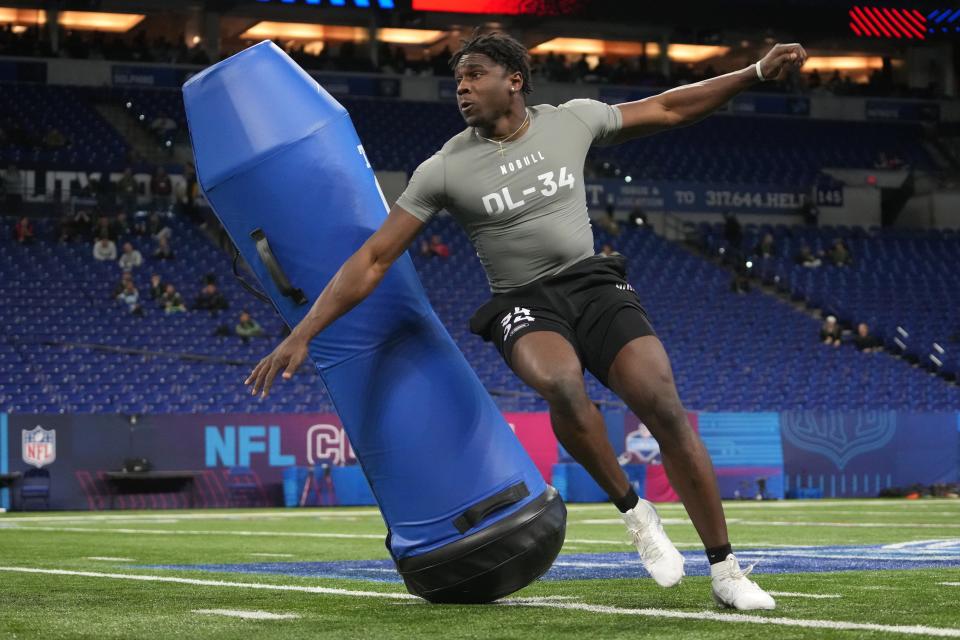 Houston Christian defensive lineman Jalyx Hunt goes through positional drills.