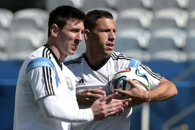 ¿Se reencontrarán Maxi Rodríguez y Lionel Messi en la despedida de la 