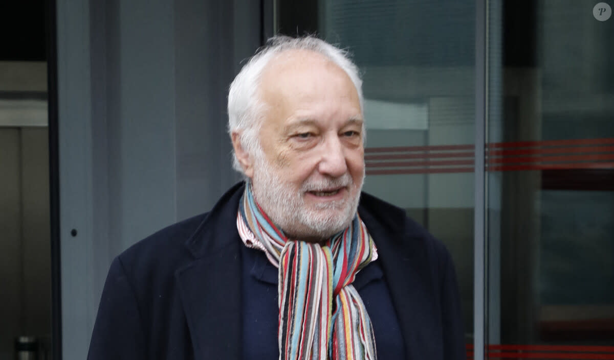 <p>Dans l'émission "L'Agence", François Berléand expliquait avoir fait face à une terrible déconvenue immobilière</p>
<p>Exclusif - François Berléand à la sortie d'un enregistrement radio aux studios RTL à Neuilly-sur-Seine, France.</p> - © BestImage, Agence / Bestimage