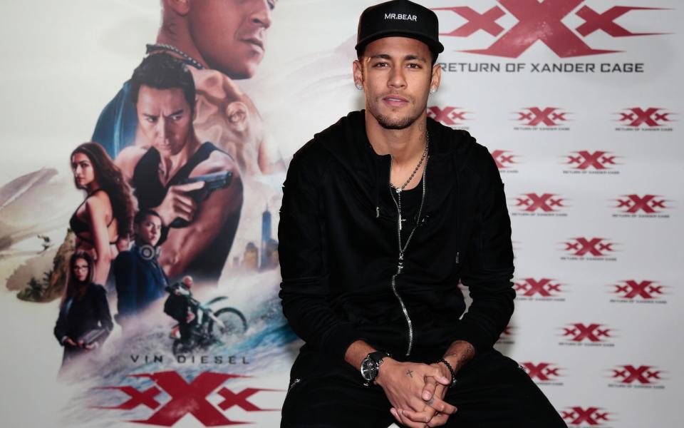 <p>Einen anderen Wechsel hatte Neymar Jr. davor schon vollzogen. 2017 feierte der begnadete Brasilianer sein Kinodebüt in "xXx: Die Rückkehr des Xander Cage" - mit einem kurzen Cameo-Auftritt. (Bild: Robert Marquardt/Getty Images for Paramount Pictures)</p> 