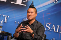 <p>El CEO de Zappos, la compañía dedicada a la venta de ropa y zapatos a través de Internet, y fundador de LinkExchange Tony Hsieh obtuvo su grado en Informática en Harvard. Justo después de terminar sus estudios comenzó a trabajar en Orace. (Foto: Richard Brien / Reuters). </p>