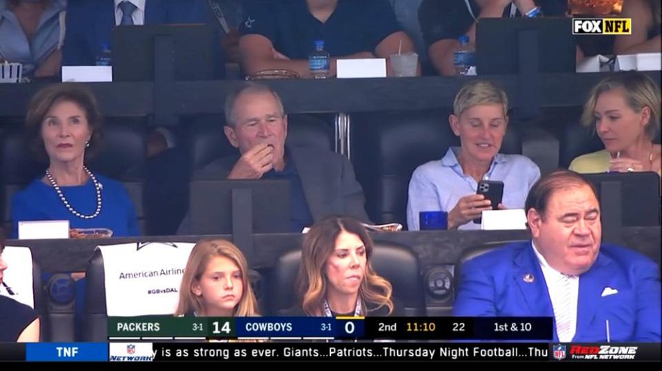 From left: Laura Bush, George W. Bush, Ellen DeGeneres and Portia de Rossi | Fox NFL
