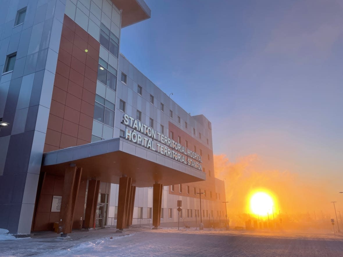 Yellowknife's Stanton Territorial Hospital on Jan. 19. The N.W.T. government is reporting the first ICU admission in the territory due to COVID-19 since the Omicron variant became the dominant strain. (Sara Minogue/CBC - image credit)