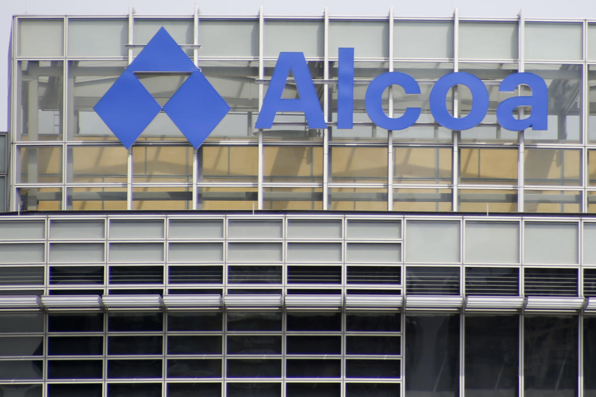 Alcoa to Get .1 Billion for Stakes in Saudi Aluminum Plants