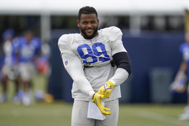 Watch: Aaron Donald and The Rock teamed up for an intense workout at the  Rams' facility