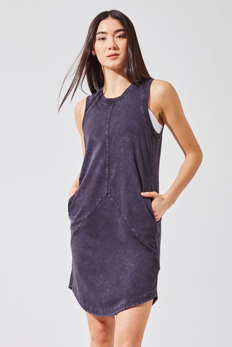 Breeze Relaxed Sleeveless Dress. Image via Amazon.