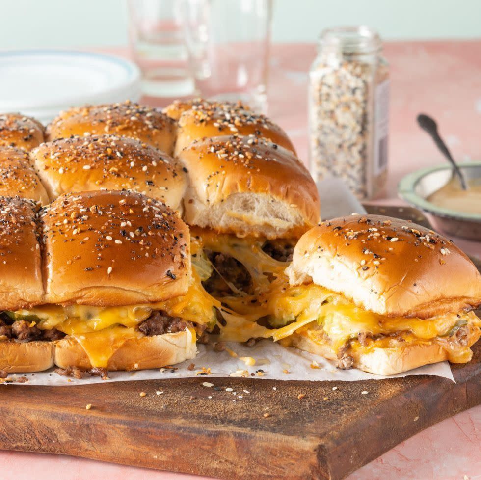 memorial day appetizers cheeseburger sliders