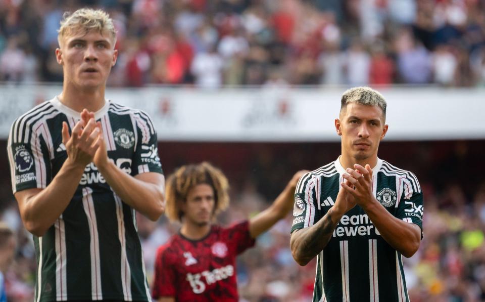 Rasmus Hojlund and Lisandro Martinez of Manchester United