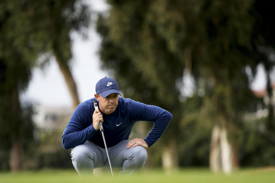 Rory McIlroy, of Northern Ireland, prepares to putt on the ninth green during the final round of the Genesis Invitational golf tournament at Riviera Country Club, Sunday, Feb. 18, 2024, in the Pacific Palisades area of, Los Angeles. (AP Photo/Ryan Sun)
