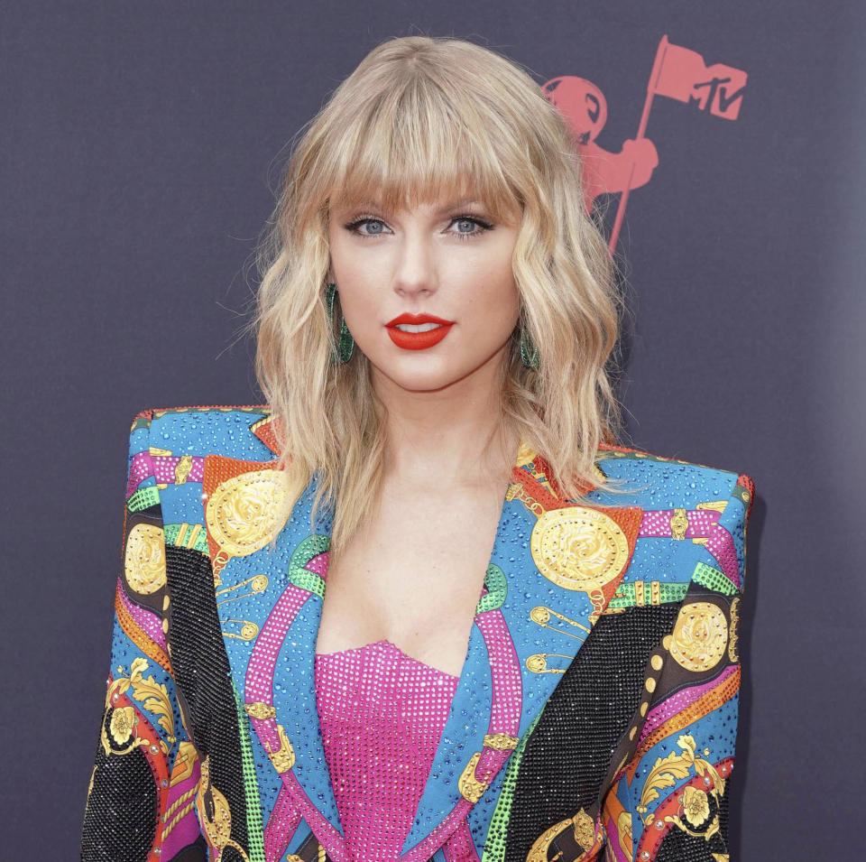DECEMBER 10th 2020: Taylor Swift surprises fans with her second album of 2020 to be released at midnight on December 11th 2020. - File Photo by: zz/John Nacion/STAR MAX/IPx 2019 8/26/19 Taylor Swift at the 2019 MTV Video Music Awards held on August 26, 2019 at the Prudential Center in Newark, New Jersey, USA.