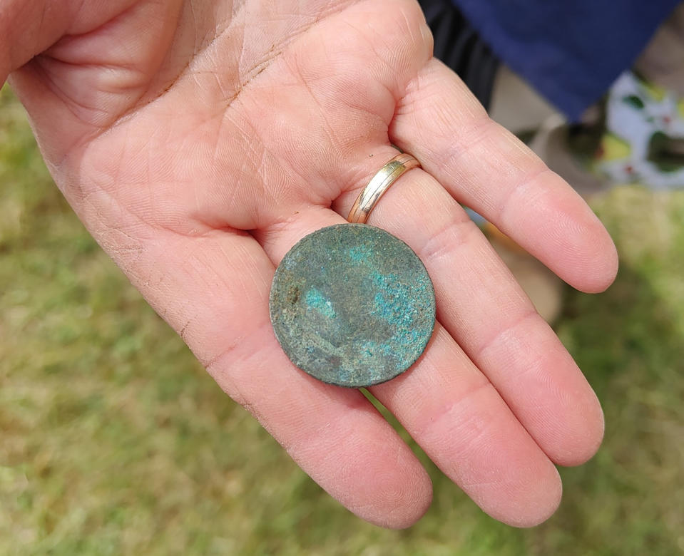 A coin from 1827 uncovered in the relics of the Perth Gaol. Source: Launceston Historical Society
