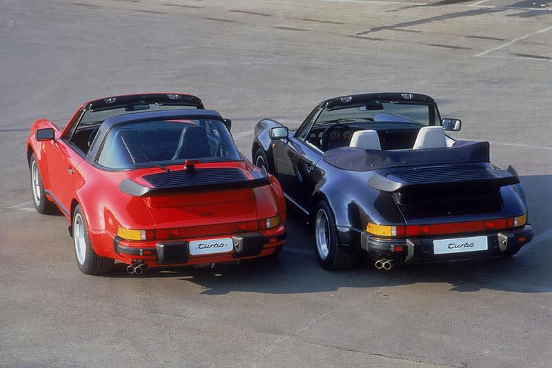 1983年，911總算推出真正的敞篷版本911 Cabriolet，自此911便以Targa與Cabriolet雙線產品滿足不同消費者的喜好。