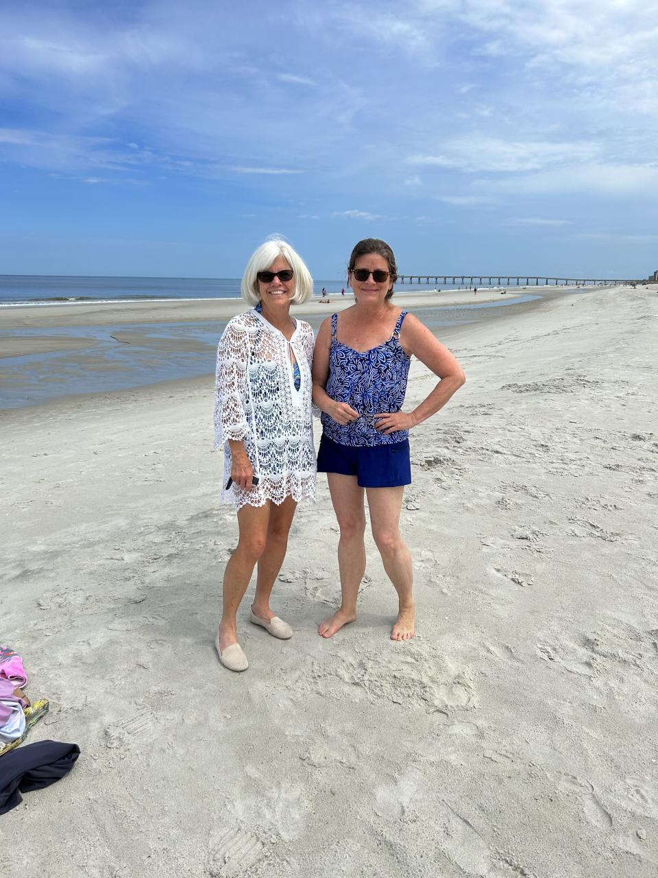 After her visit at Mayo Clinic in Jacksonville, Jackie and Candace enjoy a walk on the beach.