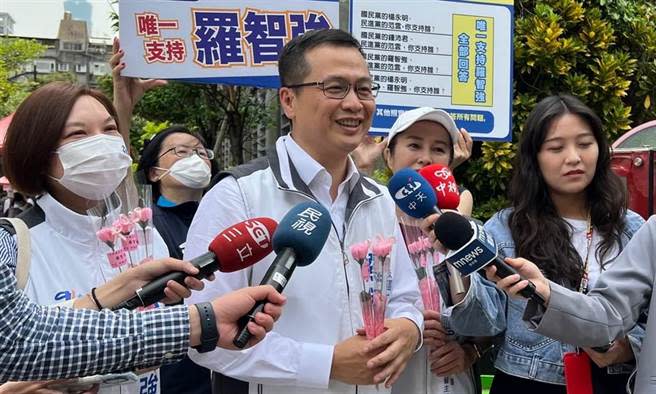 國民黨台北市大安區立委參選人羅智強，日前提出「政黨輪替大聯盟」概念引發社會各界議論。羅智強16日深夜發表道歉聲明，表示自己思慮不周，此次總統大選中不會再倡議「政黨輪替大聯盟」。（本報資料照）