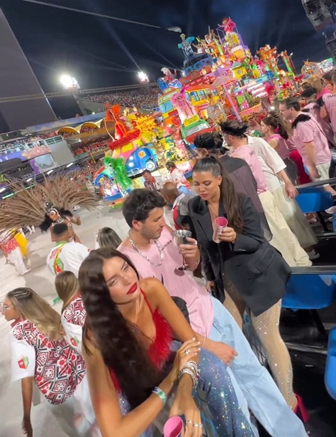 Sebastiá Yatra con Zaira Nara en el carnaval de Rio de Janeiro