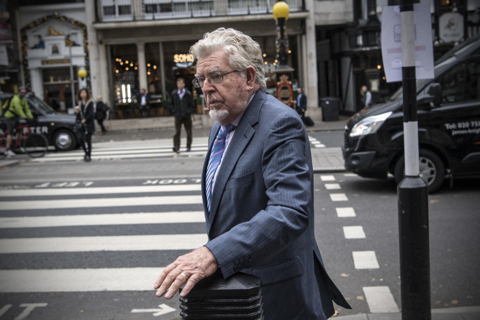 LONDON, ENGLAND - NOVEMBER 07:  Former television entertainer Rolf Harris arrives at the High Court on November 7, 2017 in London, England. Mr Harris is to launch an appeal to challenge his conviction for sex offences.  (Photo by Carl Court/Getty Images)