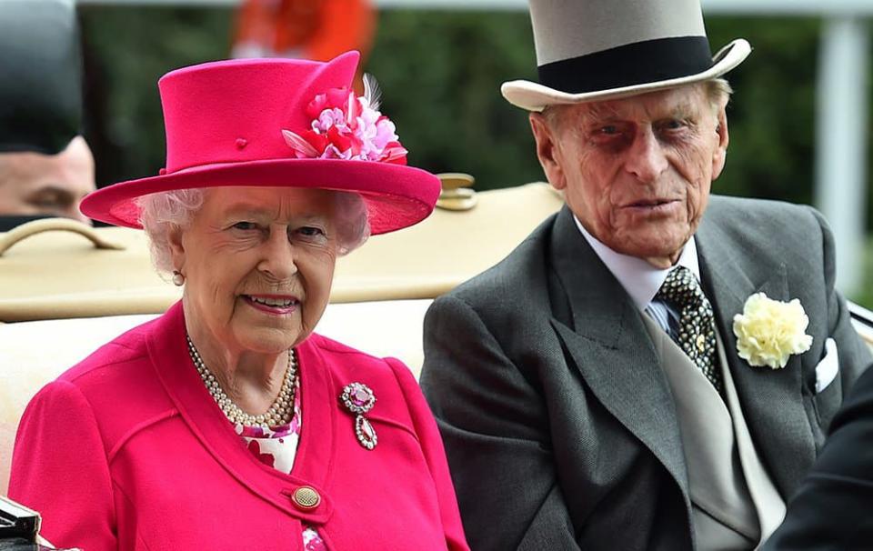 La reine Elizabeth II et son époux Philip, en juin 2015. - Ben Stansall - AFP