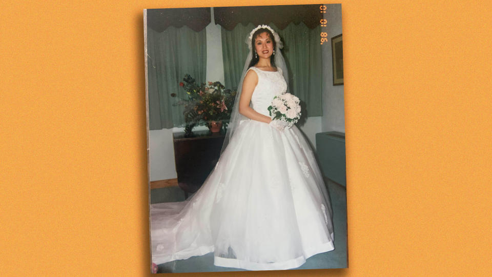 Angela in her wedding dress. (Photo: Illustration: HuffPost; Photo: Courtesy of Ellie Green)