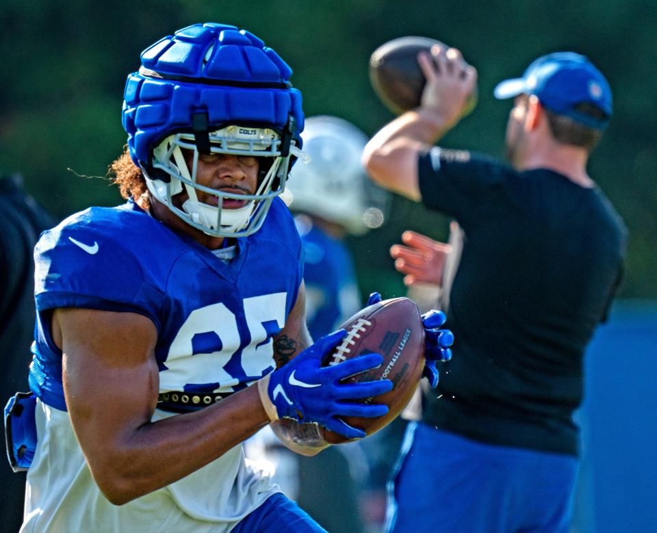 Indianapolis Colts tight end Drew Ogletree (85) runs a drill during day #9 practice of Colts Camp, Tuesday, Aug. 8, 2023 at Grand Park in Westfield.