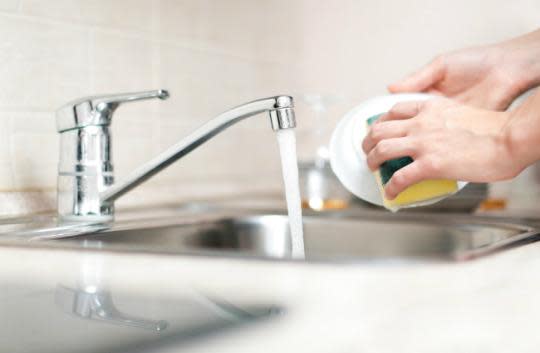 How to Wash Dishes When There's No Running Water