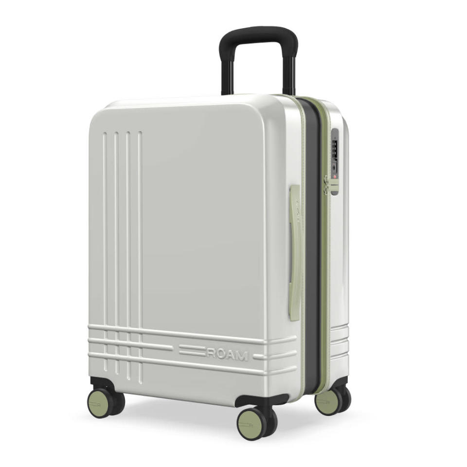 Roam Jaunt XL Expandable Luggage
