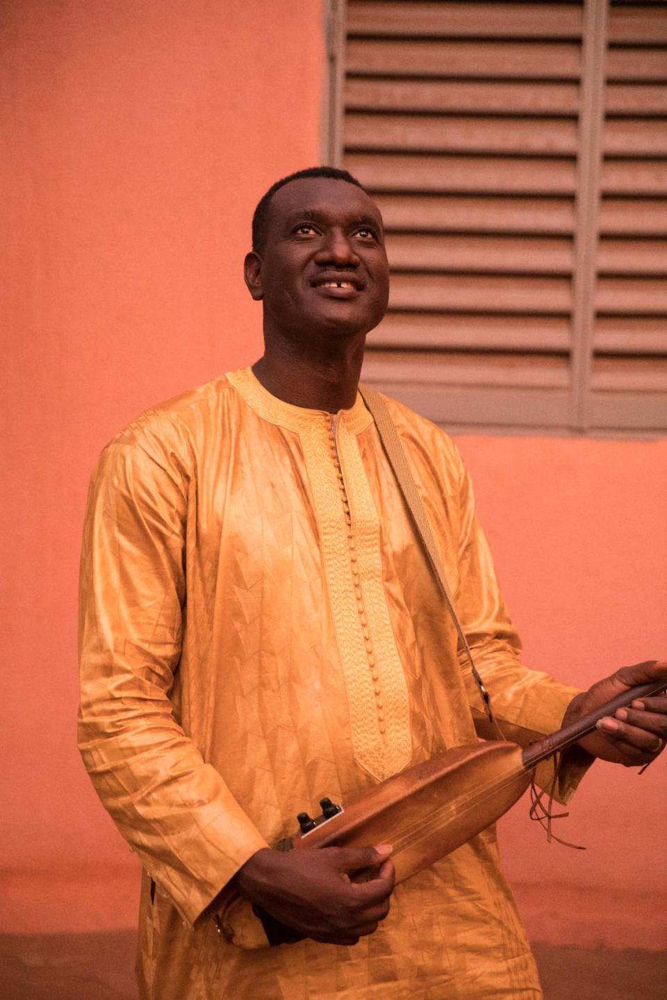 Virtuoso ngoni player Bassekou Kouyate, who has shared the stage with artists like Paul McCartney, Youssou N‘Dour, and Taj Mahal, performs Sunday at the GroundUP Music Festival. (Photo courtesy of Thomas Dorn)